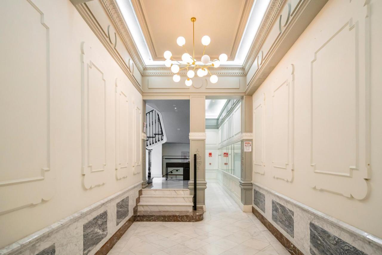 For You Rentals Brand New Apartment At Madrid City Center Wifi Ato55 Buitenkant foto